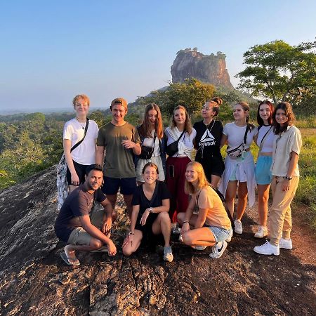 Sigiriya Village Home Stay Exterior photo